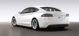 Tesla-Model-S-2017-side