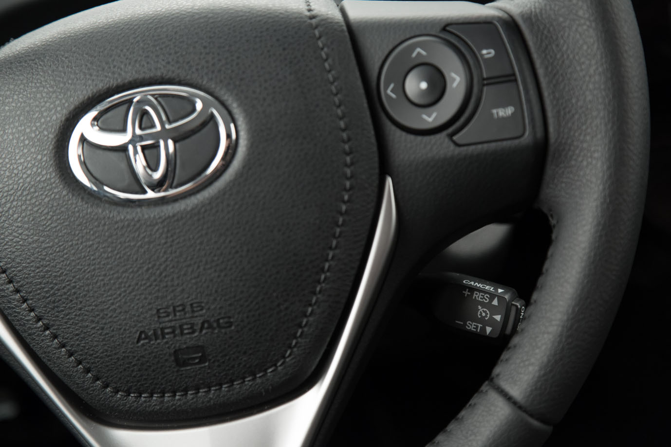 Toyota, Toyota Etios Facelift Cruise control: Toyota Etios Facelift Diluncurkan Dengan Ubahan Fokus Pada Interior