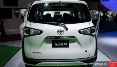 First Impression Review Toyota  Sienta  Indonesia Tipe  Q 