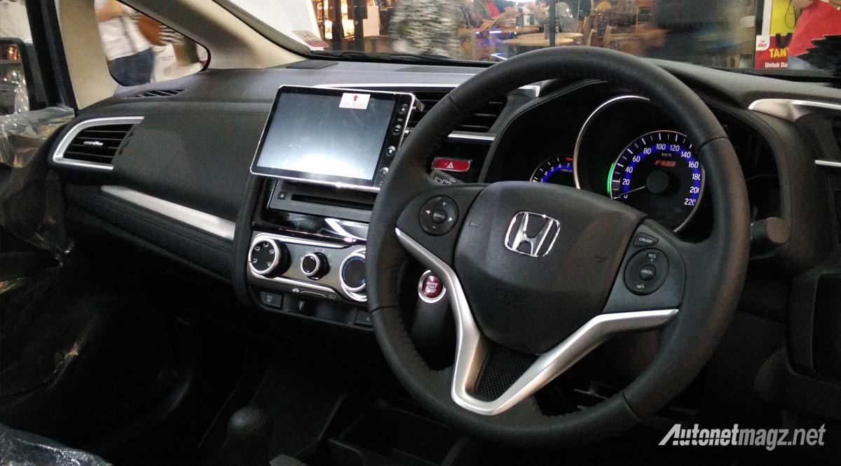 honda jazz minor change 2016 interior