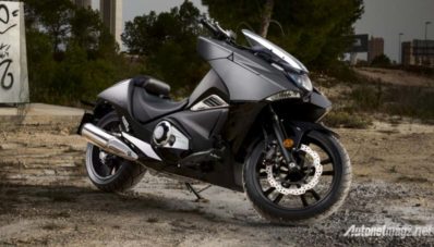 Honda Mulai Riset Transmisi Dual Clutch untuk Sportsbike!