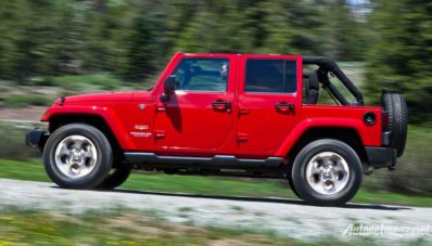 Jeep Wrangler Terbaru Akan Dibekali Mesin 4 Silinder Turbo! Jeep Wrangler Terbaru Akan Dibekali Mesin 4 Silinder Turbo!