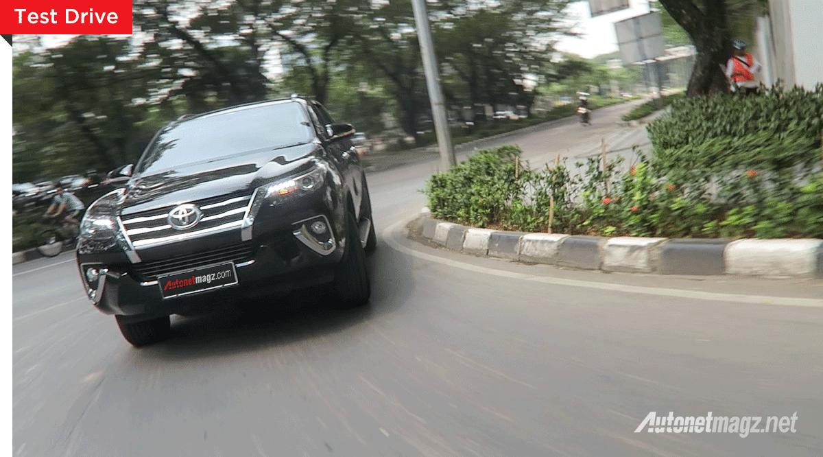 Test Drive Toyota Fortuner VRZ Indonesia By AutonetMagz