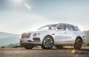 Yuk, Simak Seberapa Rumit Rangkaian Kabel Bentley Bentayga! Yuk, Simak Seberapa Rumit Rangkaian Kabel Bentley Bentayga!
