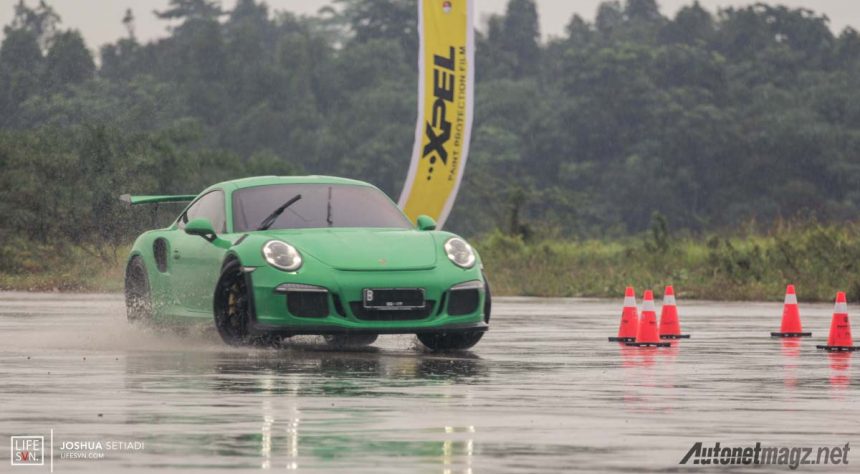 Porsche Club Indonesia Motokhana,Latihan Kemampuan Para Penunggang Kuda Jerman Porsche Club Indonesia Motokhana,Latihan Kemampuan Para Penunggang Kuda Jerman