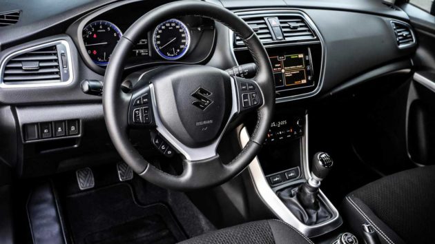 Interior New Suzuki SX4 S Cross baru 2017