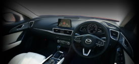 Mazda3 facelift 2017 head up display