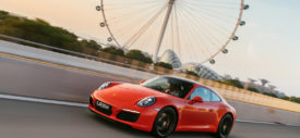Singapore road test drive with Porsche 911 Carrera S
