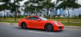 Wallpaper sportscar supercar Porsche 911 Carrera S 2016