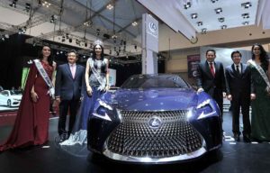 Lexus Bawa LF-FC Concept dan RC-F GT3 di GIIAS 2016 Lexus Bawa LF-FC Concept dan RC-F GT3 di GIIAS 2016