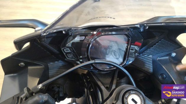 Speedometer digital Honda CBR250RR