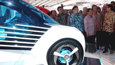 Toyota Tampilkan C-HR Concept, FCV + Concept, Mirai dan Avanza Tigre Concept Toyota Tampilkan C-HR Concept, FCV + Concept, Mirai dan Avanza Tigre Concept
