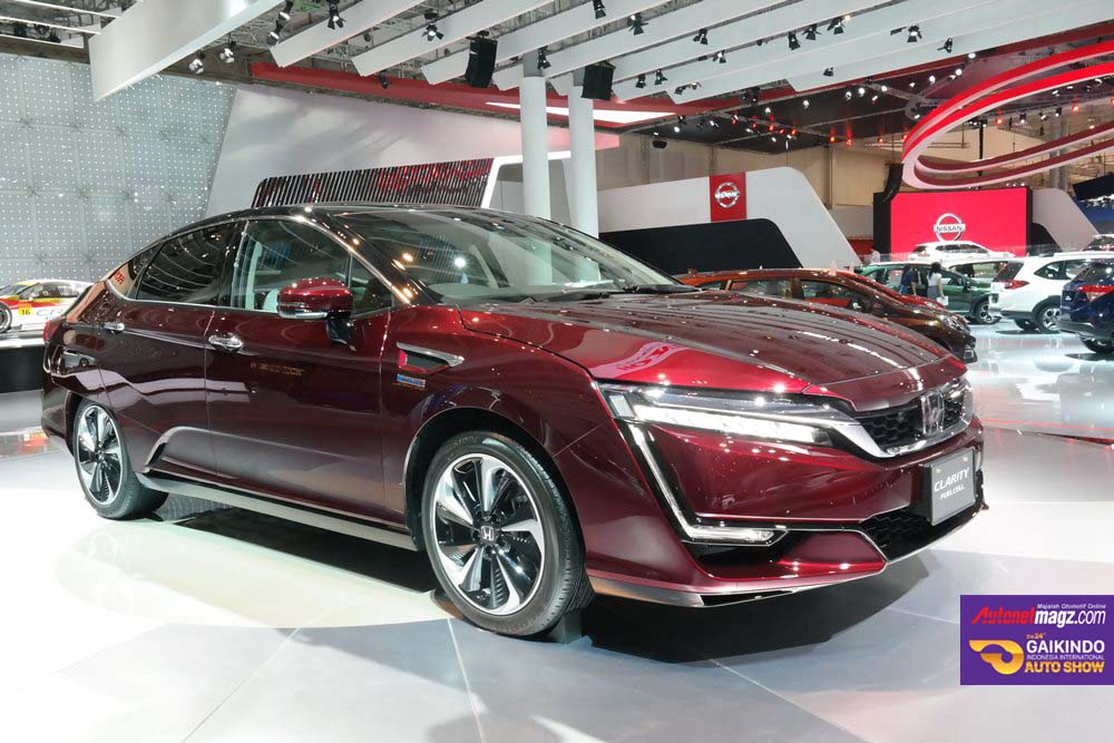 Honda, SAMSUNG CSC: Honda Datangkan Clarity dan Civic Hatchback di GIIAS 2016