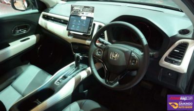 Honda HR-V 1.8 Mugen DIluncurkan Dengan Harga Nyaris 400 Juta Rupiah di GIIAS 2016 Honda HR-V 1.8 Mugen DIluncurkan Dengan Harga Nyaris 400 Juta Rupiah di GIIAS 2016