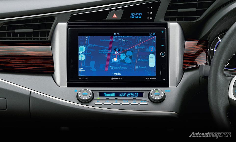 Toyota, head-unit-touch-screen-innova-crysta-dengan-dvd: Toyota Innova Diluncurkan di Thailand Dengan Fitur Lebih Lengkap
