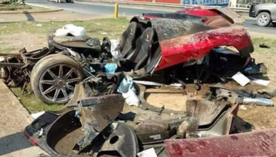 Sebuah Koenigsegg CCX Hancur Berantakan di Mexico Sebuah Koenigsegg CCX Hancur Berantakan di Mexico