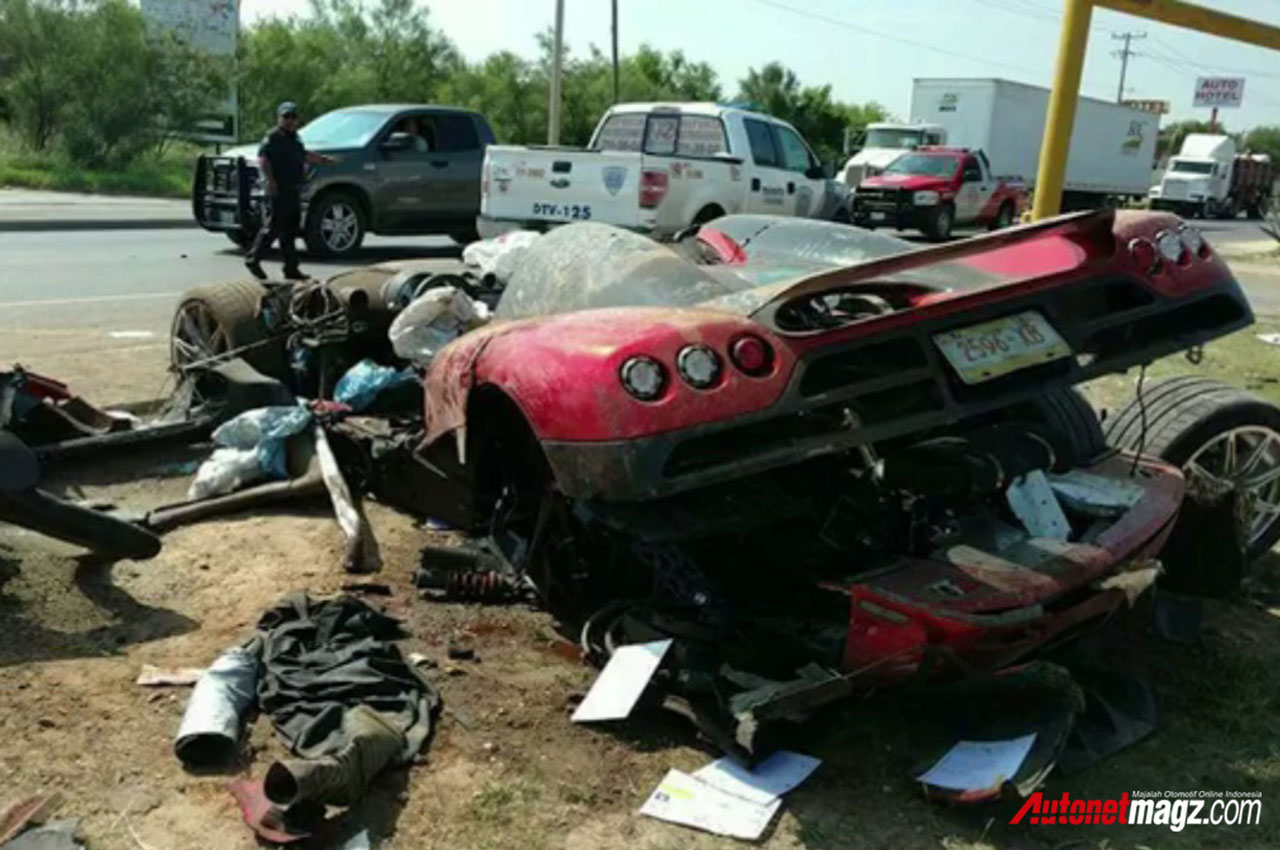 Berita, Koenigsegg-CCX-crashh: Sebuah Koenigsegg CCX Hancur Berantakan di Mexico