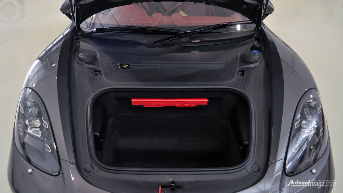 International, bagasi-depan-porsche-718-boxster-s-luggage: Porsche 718 Boxster S Review : Gateway to Porscheland