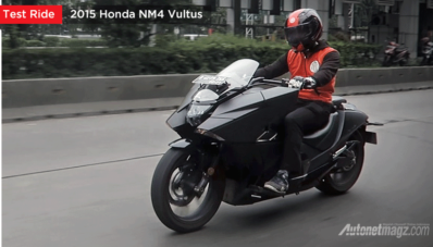 Honda NM4 Vultus Review : Kamen Rider Bike ! Honda NM4 Vultus Review : Kamen Rider Bike !