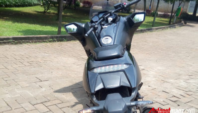 Honda NM4 Vultus Review : Kamen Rider Bike ! Honda NM4 Vultus Review : Kamen Rider Bike !