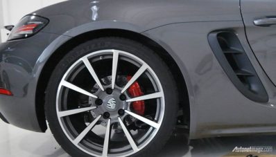 Porsche 718 Boxster S Review : Gateway to Porscheland Porsche 718 Boxster S Review : Gateway to Porscheland