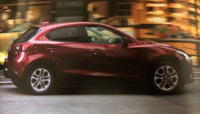 Brosur Mazda 2 Facelift Bocor, Yuk Intip Ubahannya! Brosur Mazda 2 Facelift Bocor, Yuk Intip Ubahannya!
