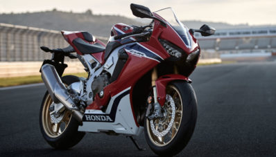 Honda CBR1000RR SP berevolusi di INTERMOT 2016