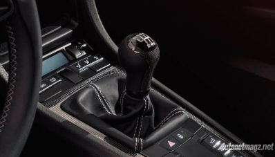 Porsche 911 Akan Kembali ke Transmisi Manual 6 Percepatan? Porsche 911 Akan Kembali ke Transmisi Manual 6 Percepatan?