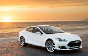 Lagi Lagi Mobil Tesla Mengalami Kecelakaan Lagi Lagi Mobil Tesla Mengalami Kecelakaan