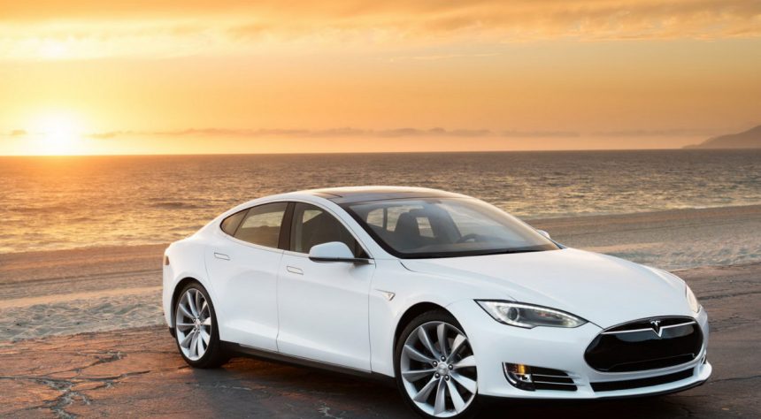 Lagi Lagi Mobil Tesla Mengalami Kecelakaan Lagi Lagi Mobil Tesla Mengalami Kecelakaan