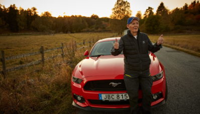 Gokil, Kakek Berusia 97 Tahun Andalkan Ford Mustang V8! Gokil, Kakek Berusia 97 Tahun Andalkan Ford Mustang V8!