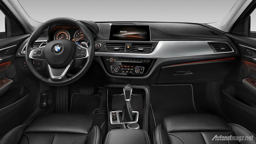 BMW, bmw-1-series-sedan-interior: BMW 1-Series Sedan, Akhirnya 1-Series Jadi Makin Kece