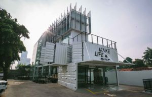 BMW Motorrad Flagship Store Indonesia Diresmikan: Showroom Motor Termewah di Indonesia BMW Motorrad Flagship Store Indonesia Diresmikan: Showroom Motor Termewah di Indonesia