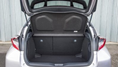 Akhirnya Toyota C-HR Pamerkan Ruang Belakang dan Bagasinya