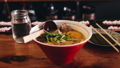 Serahkan SIM, Manula Jepang Berhak Dapat Diskon Ramen dan Fasilitas Umum Serahkan SIM, Manula Jepang Berhak Dapat Diskon Ramen dan Fasilitas Umum