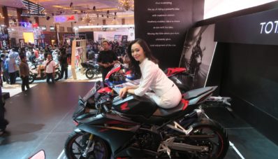 IMOS 2016 : Ini Dia Harga Resmi  CBR250RR ! IMOS 2016 : Ini Dia Harga Resmi  CBR250RR !