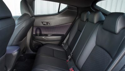 Akhirnya Toyota C-HR Pamerkan Ruang Belakang dan Bagasinya