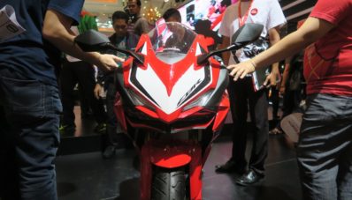 IMOS 2016 : Ini Dia Harga Resmi  CBR250RR ! IMOS 2016 : Ini Dia Harga Resmi  CBR250RR !