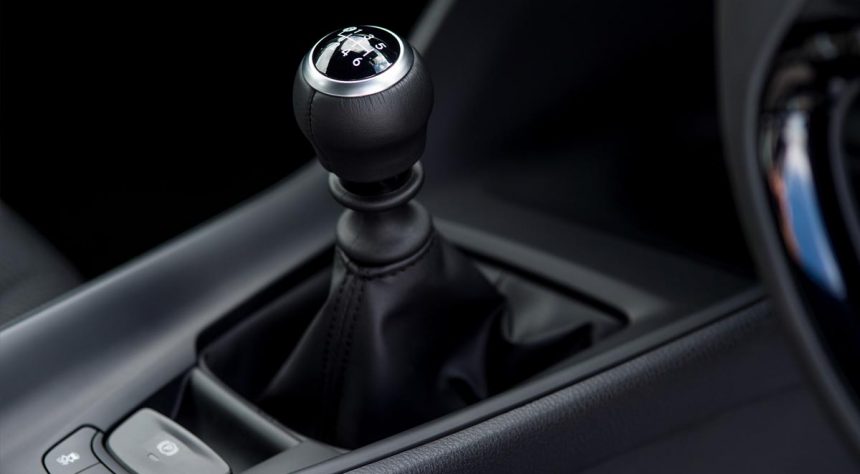 Transmisi Manual Akan Hilang dari Kamus Mercedes Benz Transmisi Manual Akan Hilang dari Kamus Mercedes Benz
