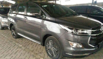 Ini Bocoran Brosur Resmi dan Harga Toyota Innova Venturer! Ini Bocoran Brosur Resmi dan Harga Toyota Innova Venturer!