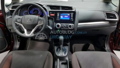 Beginilah Ternyata Wujud Interior Honda WR-V Beginilah Ternyata Wujud Interior Honda WR-V