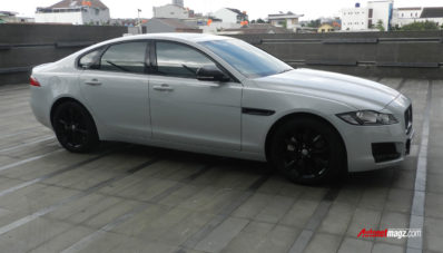 All New Jaguar XF Black Jack Diluncurkan Khusus Untuk Indonesia! All New Jaguar XF Black Jack Diluncurkan Khusus Untuk Indonesia!