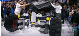 LEGO-Batmobile-Chevrolet