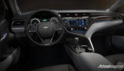 Toyota Camry 2018 : Beringas, Bertaji dan Berbeda Toyota Camry 2018 : Beringas, Bertaji dan Berbeda