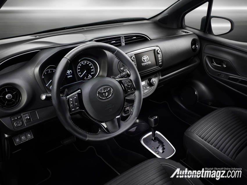 Merek Mobil, 2017 all new toyota yaris eropa jepang facelift interior: Toyota Yaris Facelift Versi Eropa Punya Mesin Baru dan Varian Hybrid