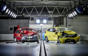 NHTSA : Mobil Baru Jauh Lebih Aman Daripada Mobil Tua