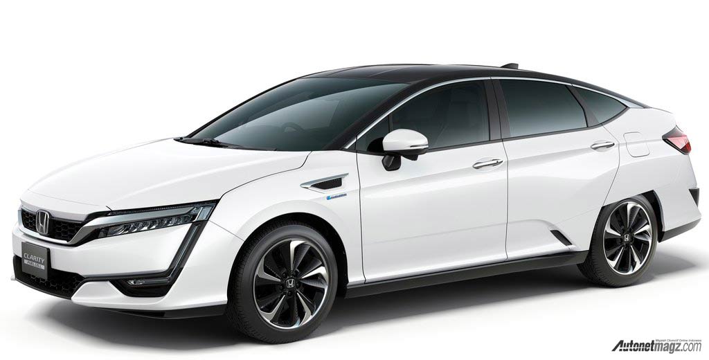 Berita, Honda-Clarity_Fuel_Cell-2016-front: Honda Clarity Fuel-Cell Dijadikan Mobil Elektrik Dengan Jarak Tempuh Mengagumkan