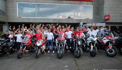 CEO Ducati Datang ke Ducati Flagship Showroom Indonesia CEO Ducati Datang ke Ducati Flagship Showroom Indonesia