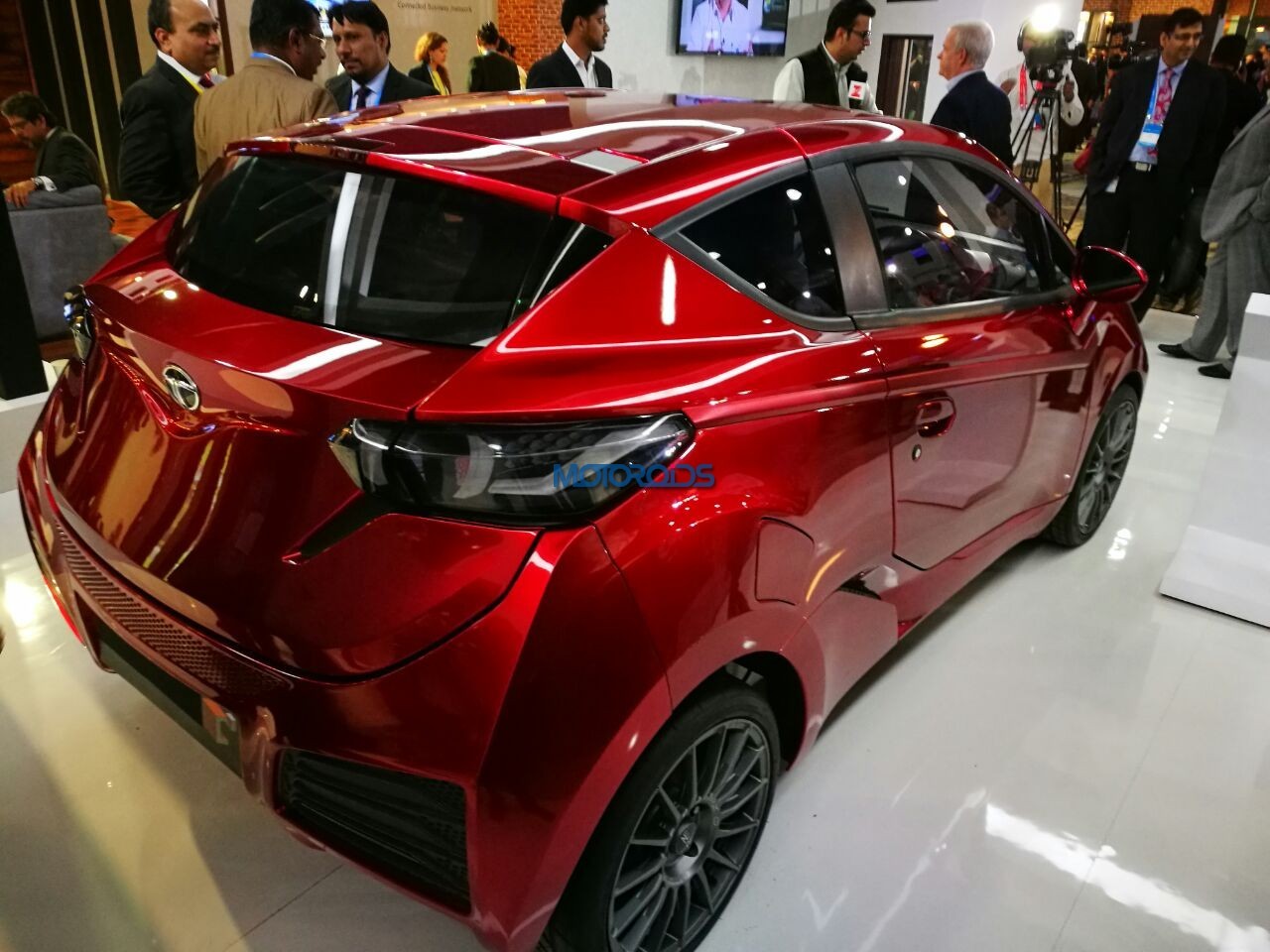 Berita, Tata-Tamo-C-Cube-Concept-4: Connected Car Experience : Bentuk Kerjasama Tata Motors dan Microsoft
