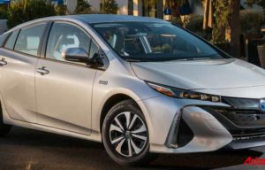 Toyota Rela Bagikan Teknologi Hybridnya Secara Gratis Toyota Rela Bagikan Teknologi Hybridnya Secara Gratis